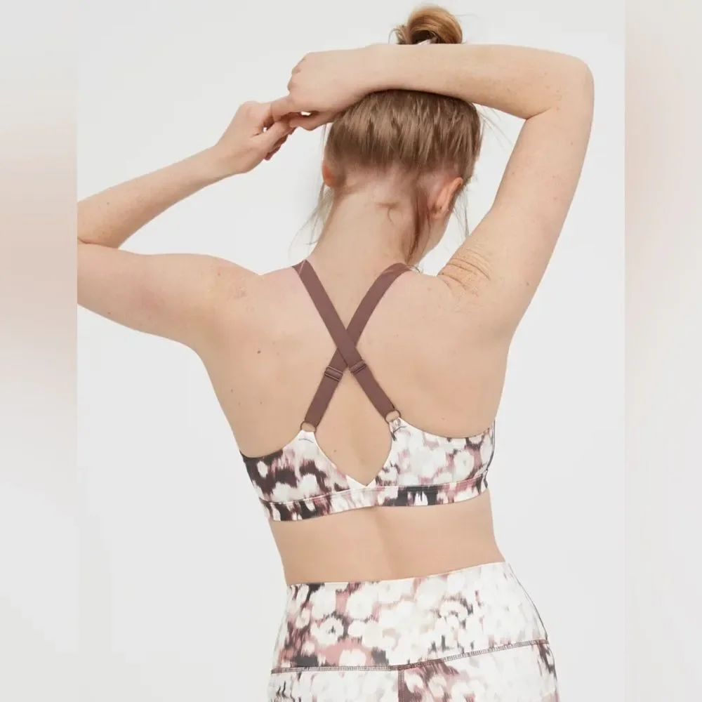 Aerie OFFLINE Shine Strappy Back Sports Bra NEW with tags Size Small Cocoa Cream